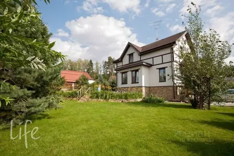 Коттедж в Московская область, Одинцовский городской округ, д. Калчуга, ...