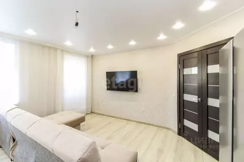 2-к кв. Тюменская область, Тюмень ул. Избышева, 6 (62.8 м)