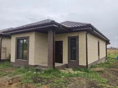 Дом в Воронежская область, Новоусманский район, Отрадненское с/пос, с. ...