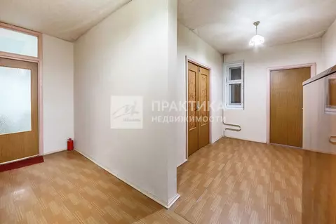 Продается 5-комнатная квартира