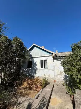 Дом в Крым, Симферопольский район, с. Первомайское ул. 40 лет Победы ...