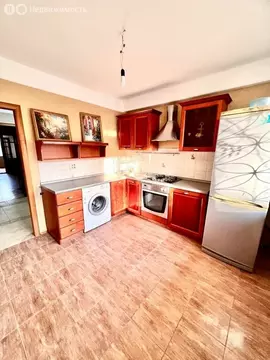 4-комнатная квартира: Махачкала, улица Нахимова, 5А (95 м)