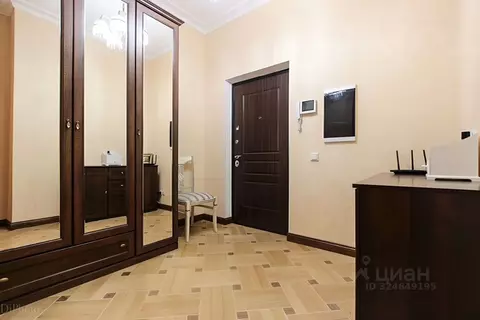 3-к кв. Санкт-Петербург ул. Типанова, 27/39 (90.0 м)