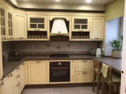 3-к кв. Москва Смоленская ул., 10 (76.0 м)