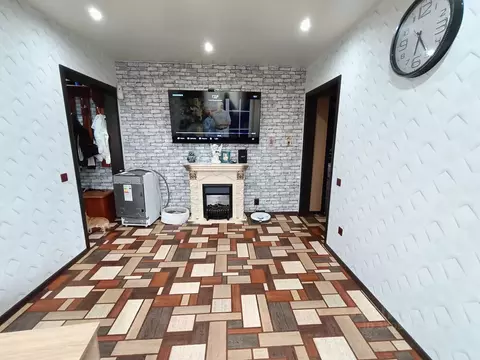 3-к кв. Курганская область, Курган Заозерный жилрайон, 1-й мкр, ул. ...