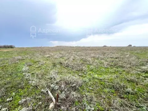 Участок в Волгоградская область, Волгоград Верхнезареченский пгт, ул. ...