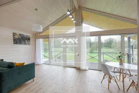 Дом в Ленинградская область, Выборгский район, Приморское городское ...