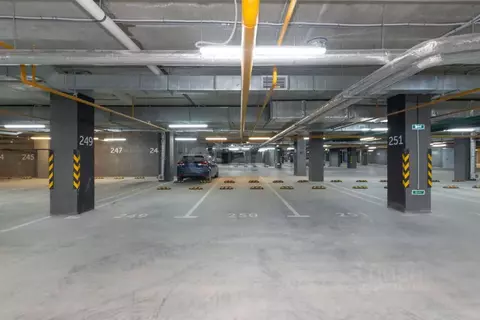 Гараж в Тюменская область, Тюмень ул. Тимофея Чаркова, 93 (13 м)