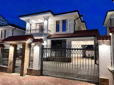 Дом в Краснодарский край, Геленджик ул. Островского, 168А (304 м)