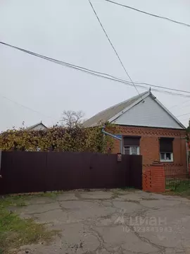 Дом в Ростовская область, Азовский район, Кагальницкое с/пос, с. ...