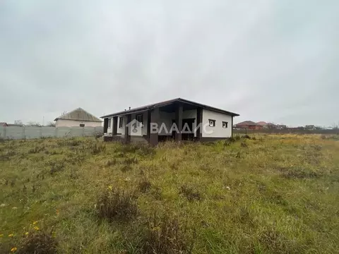 Дом в Белгородская область, Корочанский район, Мелиховское с/пос, с. ...