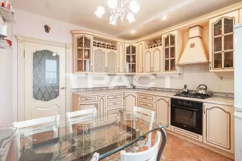 2-к кв. Воронежская область, Воронеж Детский пер., 24 (73.7 м)