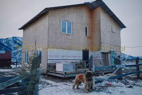 Дом в Алтай, Чемальский район, Элекмонарское с/пос, с. Элекмонар  (212 ...