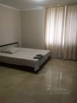 2-к кв. Крым, Симферополь просп. Победы, 400 (50.0 м)