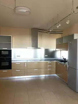 3-к кв. Санкт-Петербург Яхтенная ул., 1к1 (108.0 м)