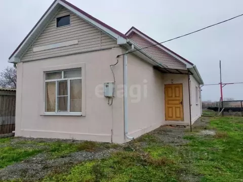 Дом в Ростовская область, Азовский район, Кагальницкое с/пос, с. ...