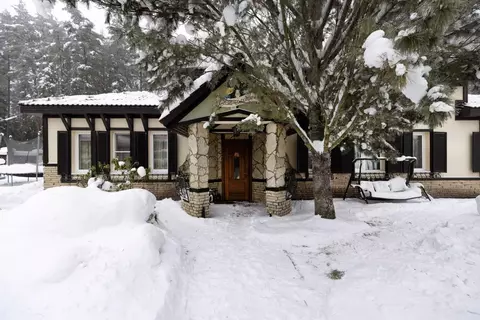 Коттедж в Ленинградская область, Всеволожск ул. 2-е Ждановское озеро, ...
