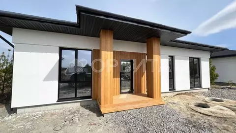 Дом в Тюменская область, Тюменский район, Новокаменский кп ул. ...