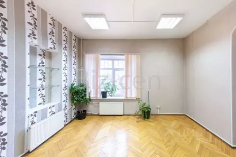 Офис в Санкт-Петербург Уральская ул., 19к10 (142 м)