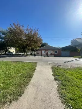 Участок в Краснодарский край, Армавир пл. Ленина (5.0 сот.)