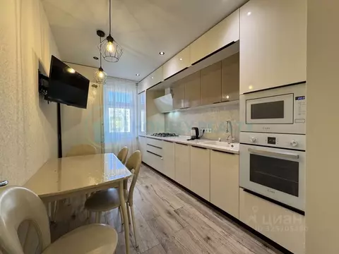 2-к кв. Севастополь ул. Братьев Манганари, 26к2 (60.2 м)