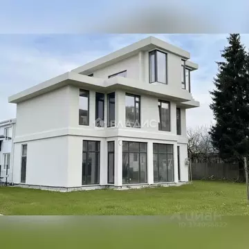 Дом в Московская область, Красногорск Опалиха мкр, Фруктовая ул., 7 ...