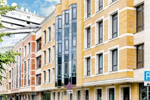 Продается 3-комнатная квартира