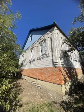 Дом в Краснодарский край, Новокубанский район, Прочноокопская ст-ца ...