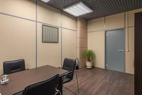 Офис в Свердловская область, Екатеринбург ул. Юмашева, 7 (320 м)