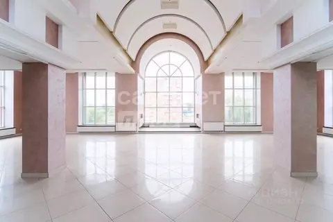 Торговая площадь в Омская область, Омск ул. Дианова, 39 (700 м)