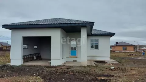 Дом в Башкортостан, Стерлитамакский район, Казадаевский сельсовет, с. ...