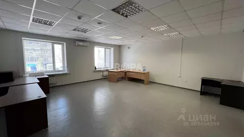 Офис в Ульяновская область, Ульяновск ул. Робеспьера, 114 (50 м)