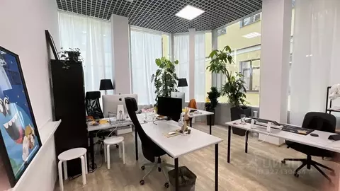 Офис в Санкт-Петербург Малая Морская ул., 18 (512 м)