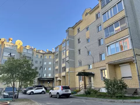 3-к кв. Архангельская область, Архангельск ул. Выучейского, 25 (90.6 ...