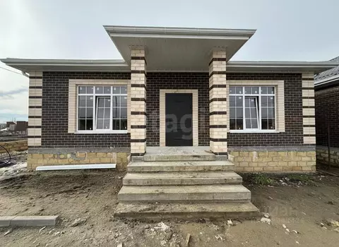 Дом в Ставропольский край, Михайловск Шпаковский район, ул. Евгения ...