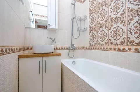 3-к кв. Новосибирская область, Новосибирск ул. Урицкого, 37 (65.7 м)