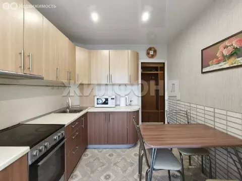 3-комнатная квартира: Новосибирск, улица Есенина, 43/1 (64 м)