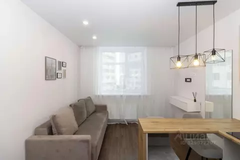 Студия Тюменская область, Тюмень ул. Первооткрывателей, 10 (20.0 м)