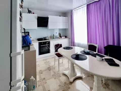 2-к кв. Волгоградская область, Волгоград ул. Землячки, 27Д (75.6 м)