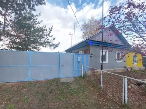 Дом в Алтайский край, Рубцовский район, Веселоярский сельсовет, с. ...