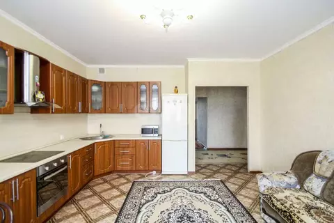 2-к кв. Тюменская область, Тюмень ул. Западносибирская, 18к1 (89.0 м)