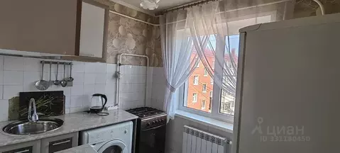 3-к кв. Омская область, Омск Заозерный мкр, ул. Бархатовой, 6Б (60.0 ...
