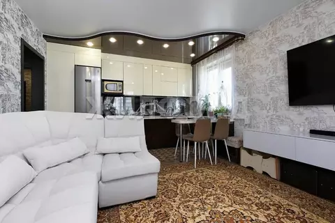 3-к кв. Новосибирская область, Новосибирск ул. Николая Сотникова, 9 ...