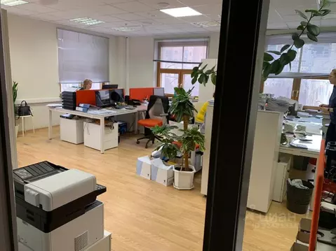 Офис в Москва Новинский бул., 3С1 (284 м)