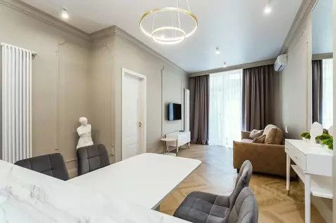 2-к кв. Крым, Ялта ул. Игнатенко, 9с1 (73.0 м)