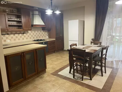 6-комнатная квартира: Раменское, Молодёжная улица, 6 (200 м)