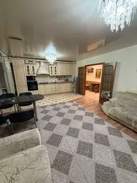 3-к кв. Владимирская область, Владимир просп. Строителей, 15ж (72.0 м)