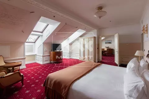 2-к кв. Санкт-Петербург наб. Реки Мойки, 59 (110.0 м)