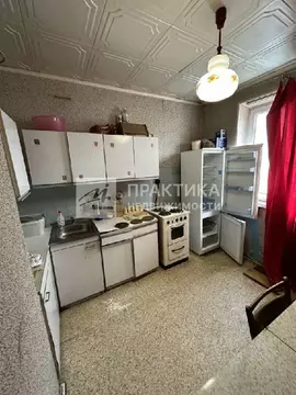 Продается 2-комнатная квартира