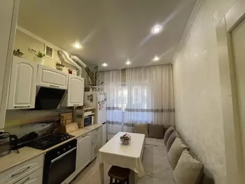 2-к кв. Краснодарский край, Анапа ул. Ленина, 180к8 (55.0 м)